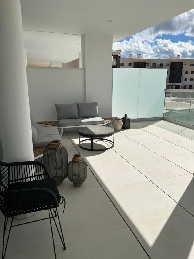 Apartament New In Higueron West