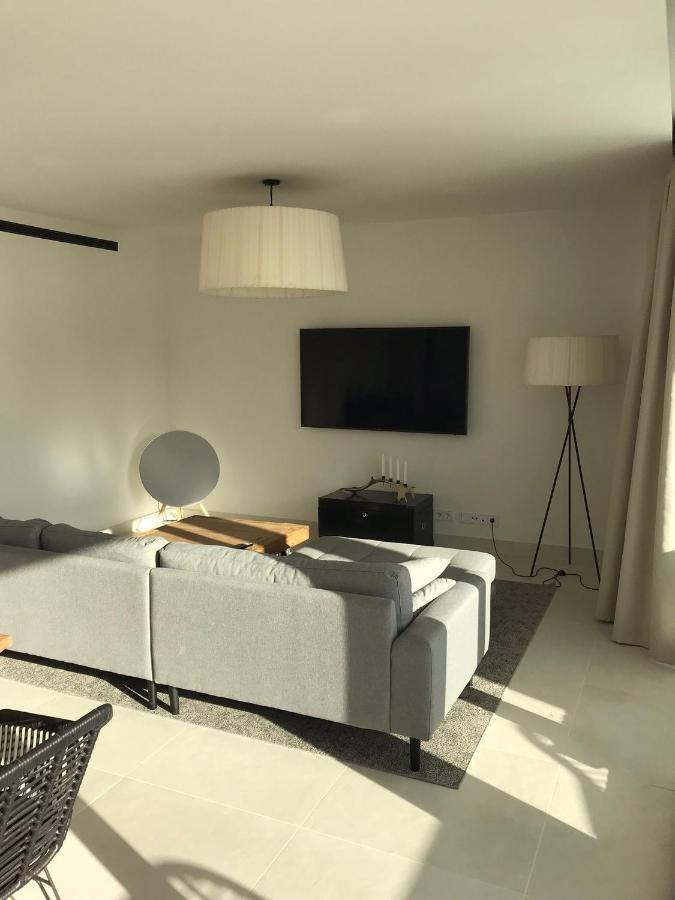 Apartament New In Higueron West